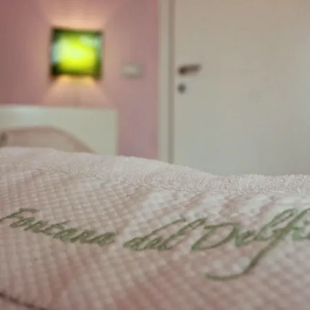 Casa Fontana Del Delfino *