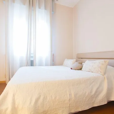 Casa Fontana Del Delfino * Bergamo