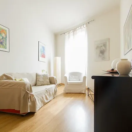 Lägenhet Casa Fontana Del Delfino *