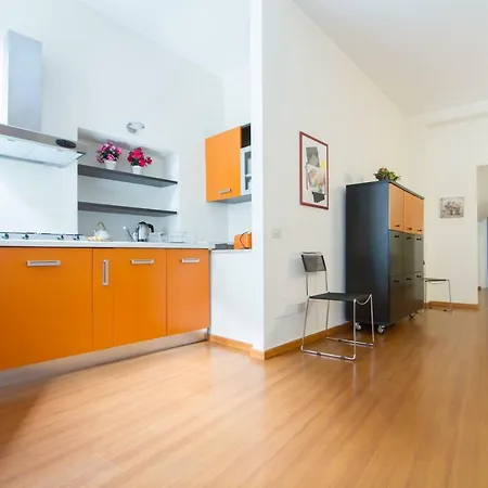 Lägenhet Casa Fontana Del Delfino *